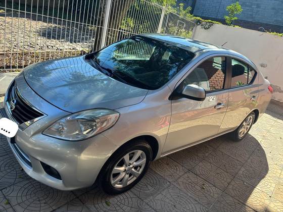 NISSAN VERSA 1.6 16V FLEX SL 4P MANUAL NISSAN VERSA 1.6 16V FLEX SL 4P MANUAL